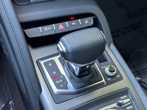 Certified 2023 Audi R8 V10 performance w/ Premium Package RWD image 20