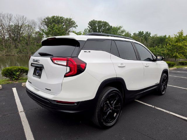 Used 2022 GMC Terrain SLE w/ Driver Convenience Package AWD/4WD image 7