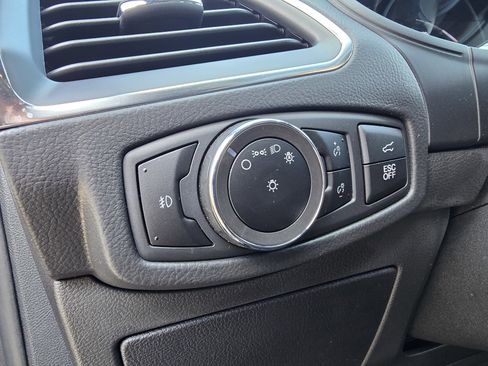 Used 2023 Ford Edge ST image 20