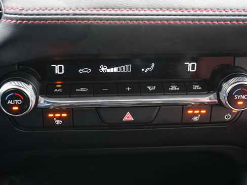 Used 2025 MAZDA MAZDA3 s image 27