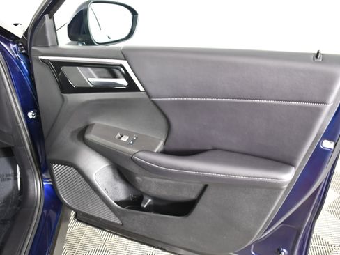 Used 2025 Mitsubishi Outlander SE AWD/4WD image 39