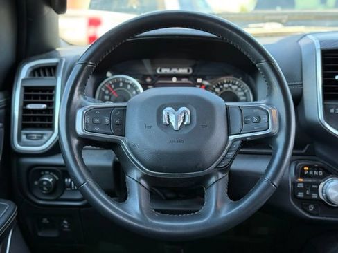 Used 2023 RAM 1500 Laramie AWD/4WD image 18