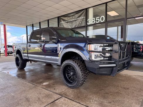 Used 2021 Ford F350 Lariat AWD/4WD image 4