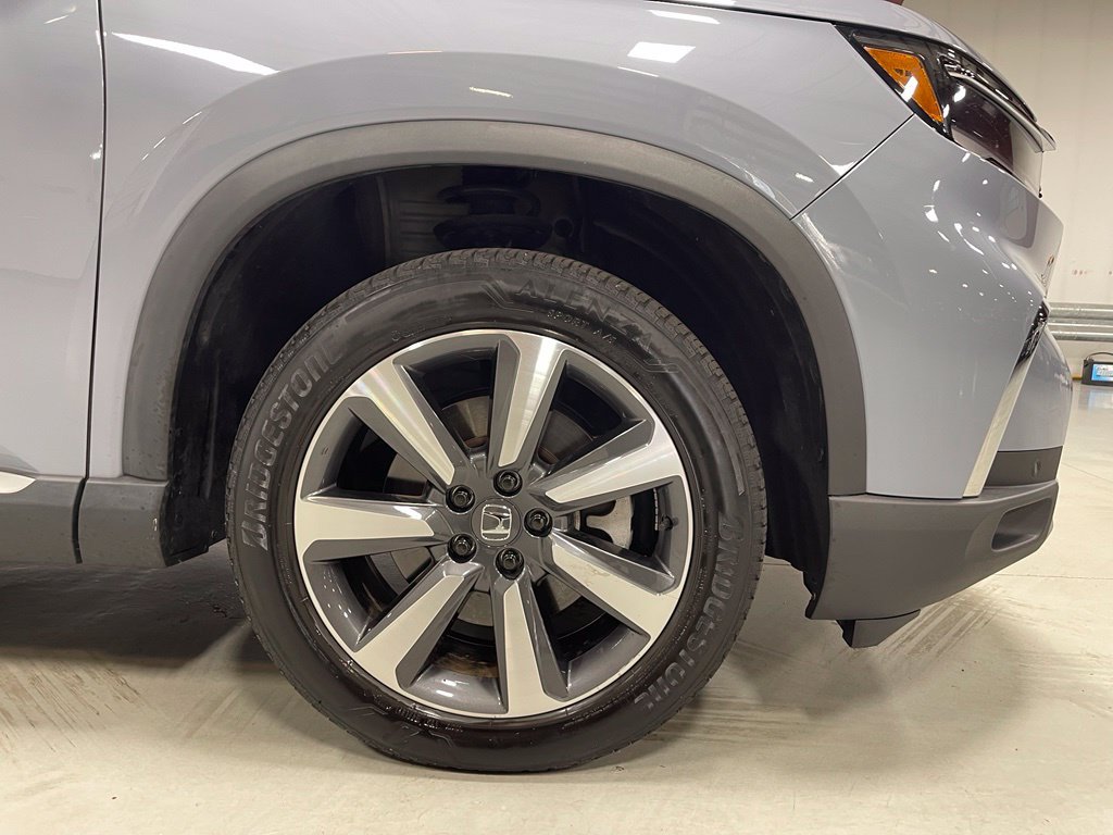Used 2025 Honda Pilot Touring image 16
