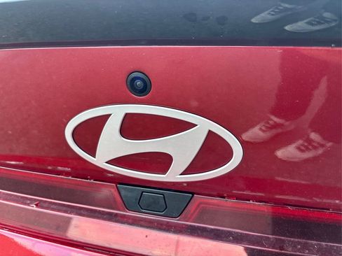 Certified 2025 Hyundai Elantra Sport image 15