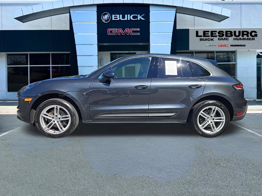 Used 2023 Porsche Macan AWD/4WD image 4
