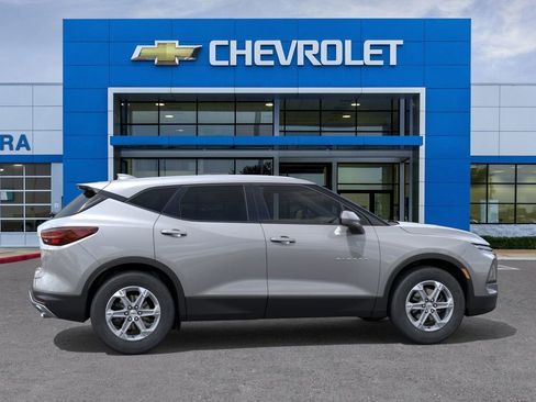 New 2026 Chevrolet Blazer LT image 5