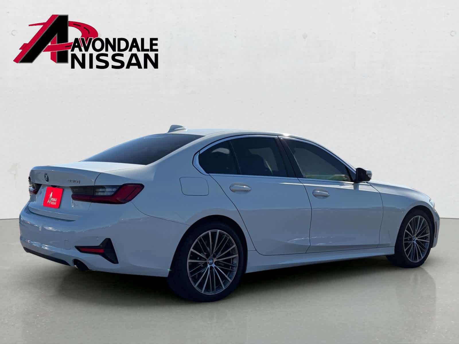 Used 2020 BMW 330i Sedan w/ Convenience Package RWD image 4