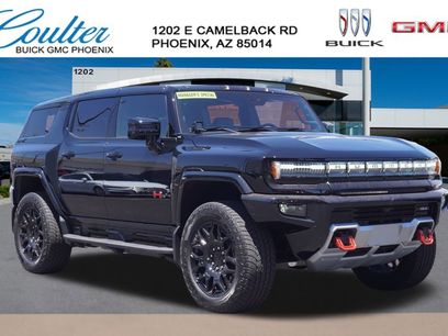 New 2025 GMC Hummer EV 2X w/ LPO, Illumination Package