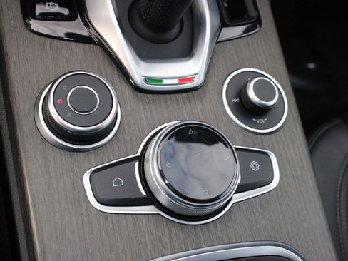 Used 2022 Alfa Romeo Stelvio Ti w/ Active Assist Plus Package image 28