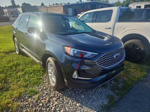 Used 2024 Ford Edge SEL w/ Convenience Package AWD/4WD image 6