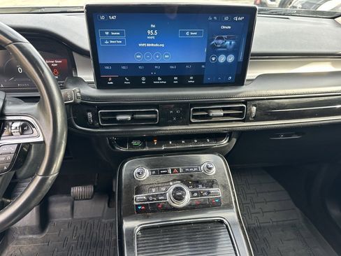 Used 2021 Lincoln Nautilus FWD w/ Equipment Group 101A image 23