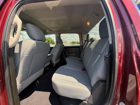 Used 2018 RAM 3500 Tradesman w/ Chrome Appearance Group AWD/4WD image 19
