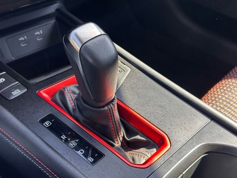 Used 2025 Nissan Kicks SR w/ SR Premium Package image 33