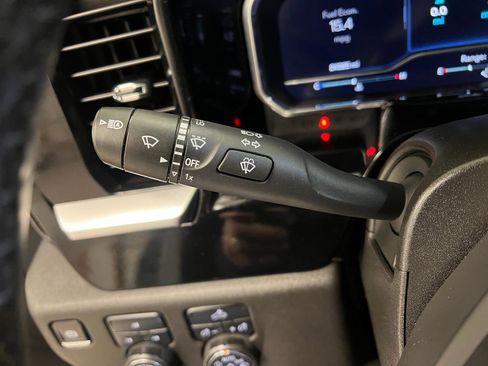 Used 2025 Chevrolet Silverado 2500 LT w/ Convenience Package image 42