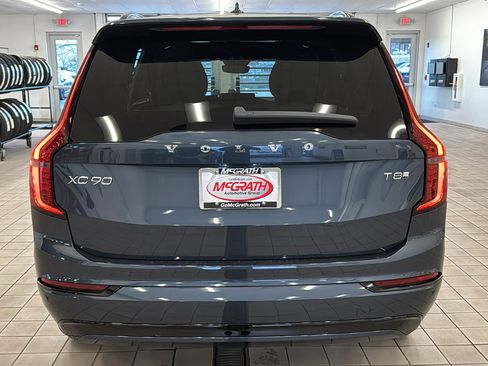 New 2026 Volvo XC90 T8 Ultra w/ Protection Package AWD/4WD image 6