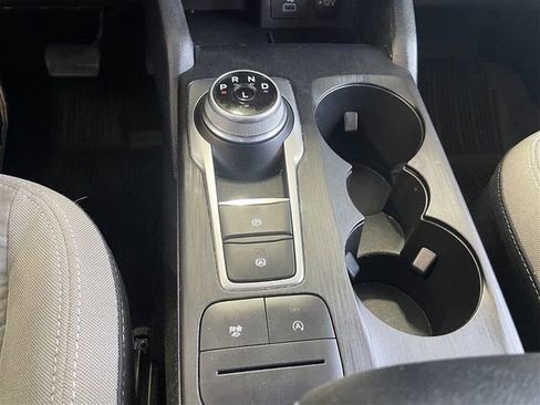 Used 2022 Ford Escape SE w/ Cold Weather Package image 18