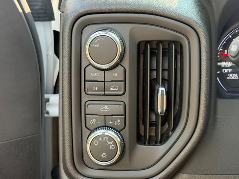 Used 2024 GMC Sierra 1500 Pro w/ Convenience Package AWD/4WD image 13