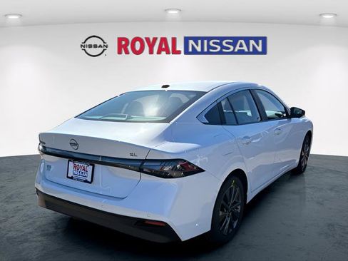 New 2026 Nissan Sentra SL w/ Floor Mat Package FWD image 7