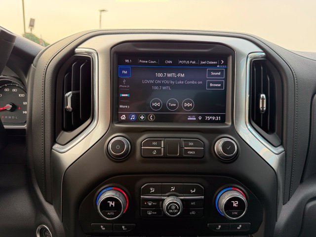 Used 2022 Chevrolet Silverado 2500 LT w/ Convenience Package AWD/4WD image 14