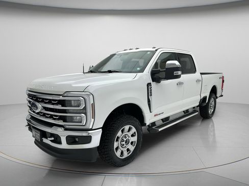 Used 2024 Ford F250 Lariat w/ Chrome Package AWD/4WD image 3