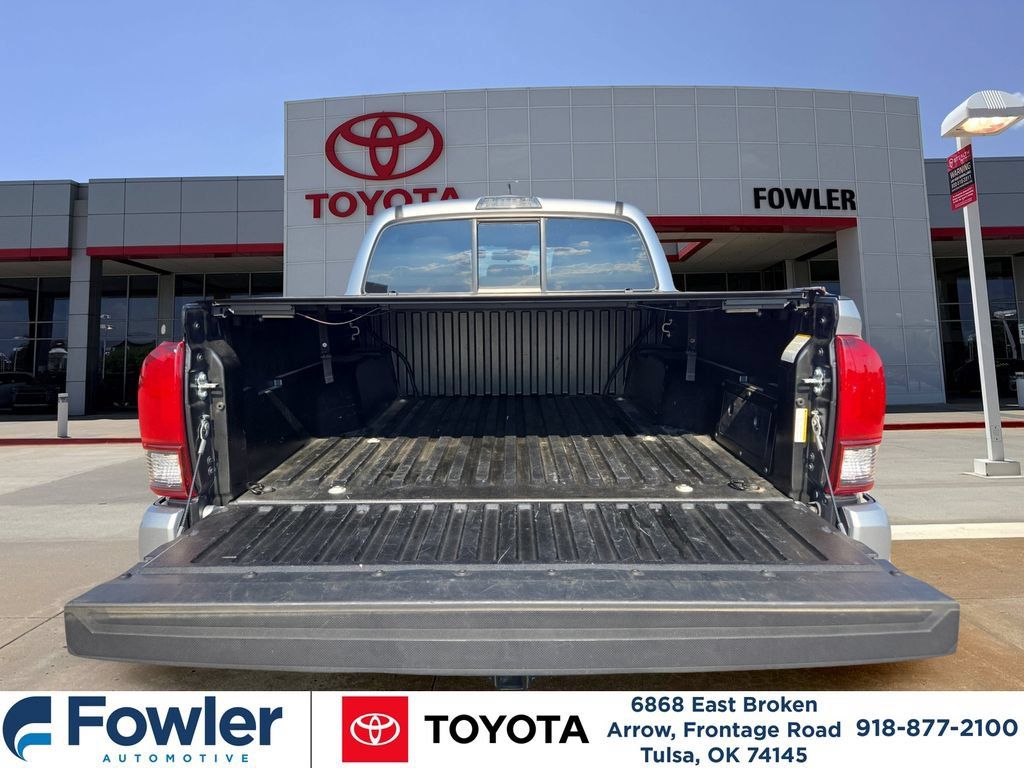 Certified 2023 Toyota Tacoma SR AWD/4WD image 18