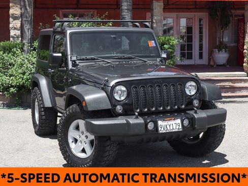 Used 2018 Jeep Wrangler Sport AWD/4WD image 2
