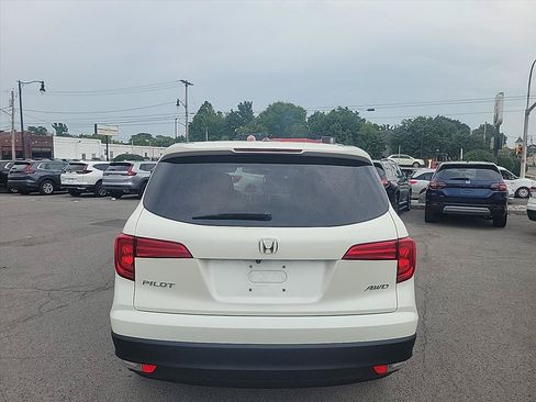 Used 2016 Honda Pilot EX image 4