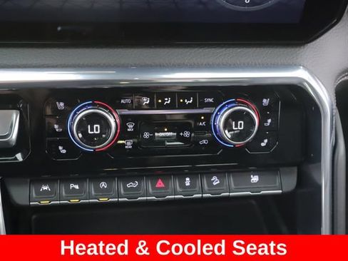 Used 2024 GMC Sierra 1500 Denali AWD/4WD image 4