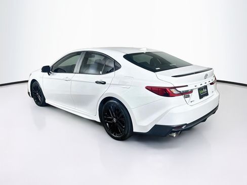 Used 2025 Toyota Camry SE w/ Multimedia Upgrade Package FWD image 5
