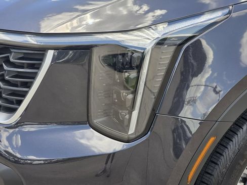 New 2026 Kia Sorento LX FWD image 6