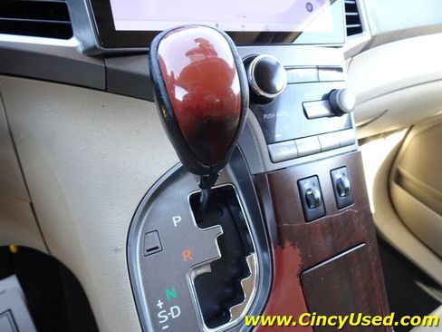 Used 2009 Toyota Venza AWD image 19