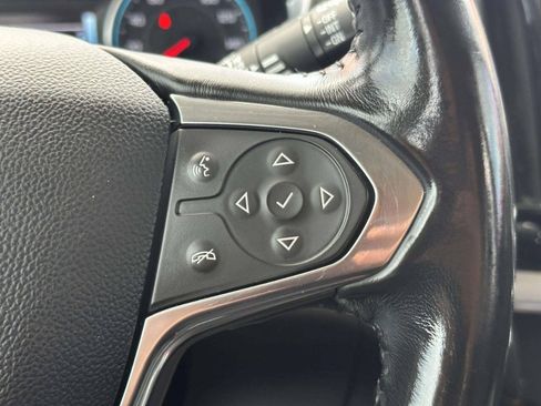 Used 2019 Chevrolet Traverse LT AWD/4WD image 29