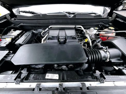 Used 2023 Chevrolet Colorado LT w/ LT Convenience Package II image 30