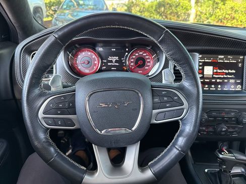 Used 2022 Dodge Charger SRT Hellcat w/ Harman/Kardon Audio Group image 27