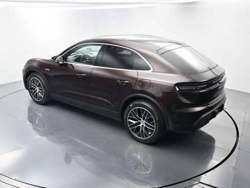 Used 2025 Porsche Macan 4 Electric image 36