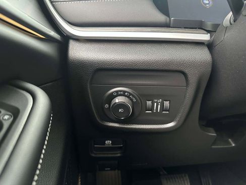 New 2025 Jeep Grand Cherokee Limited image 27