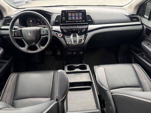 Used 2025 Honda Odyssey Touring image 14