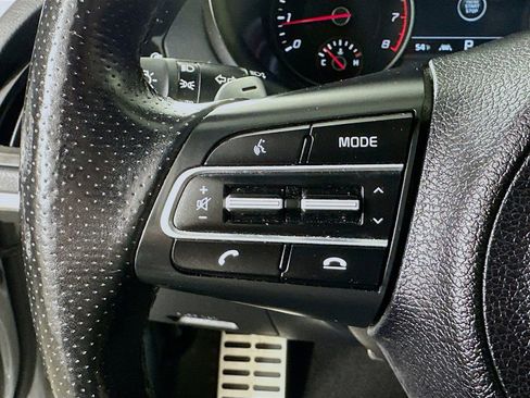 Used 2019 Kia Stinger GT1 AWD/4WD image 12