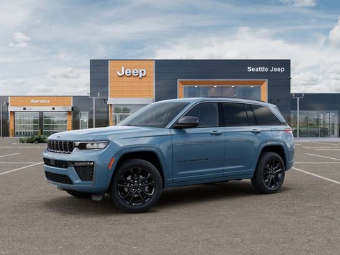 New 2026 Jeep Grand Cherokee Limited AWD/4WD image 2