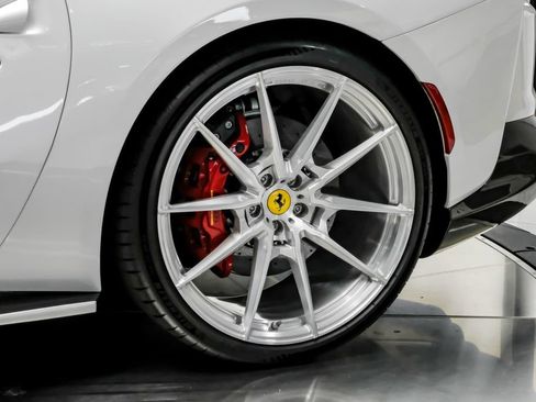Used 2022 Ferrari 812 GTS RWD image 53