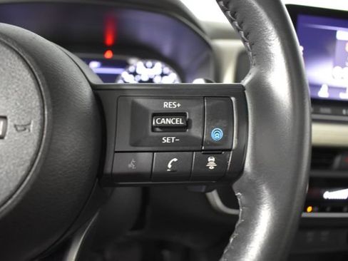 Certified 2024 Nissan Rogue SV w/ SV Premium Package AWD/4WD image 17