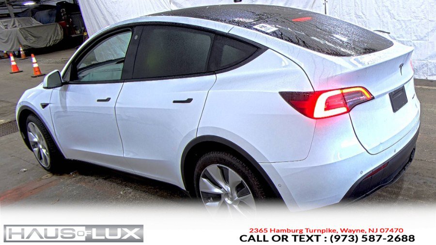Used 2022 Tesla Model Y Long Range AWD/4WD image 4