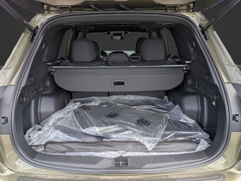 Certified 2026 Subaru Forester Premium AWD/4WD image 12