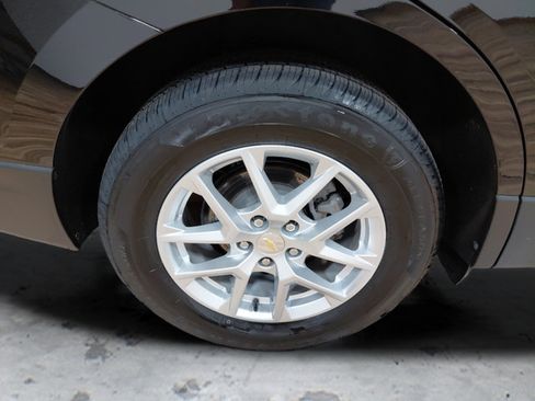 Certified 2022 Chevrolet Equinox LS AWD/4WD image 9