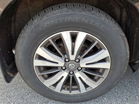Used 2017 Nissan Pathfinder SV AWD/4WD image 8