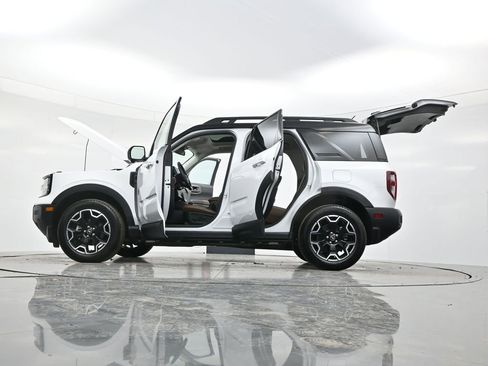 Used 2025 Ford Bronco Sport Outer Banks w/ Outer Banks Tech Package+ image 57