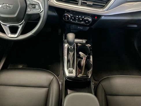 Used 2025 Chevrolet Trax ACTIV w/ Driver Confidence Package FWD image 10