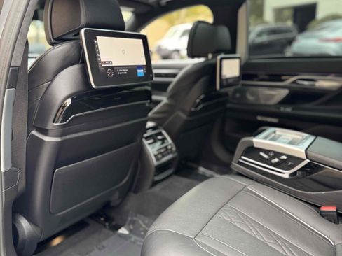 Used 2018 BMW ALPINA B7 xDrive image 45