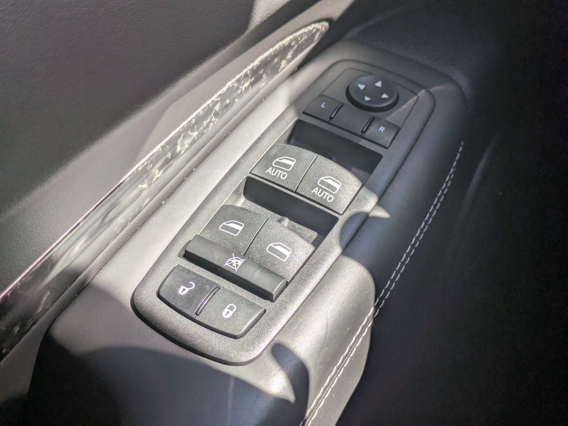 Used 2024 Dodge Durango SRT Hellcat AWD/4WD image 32